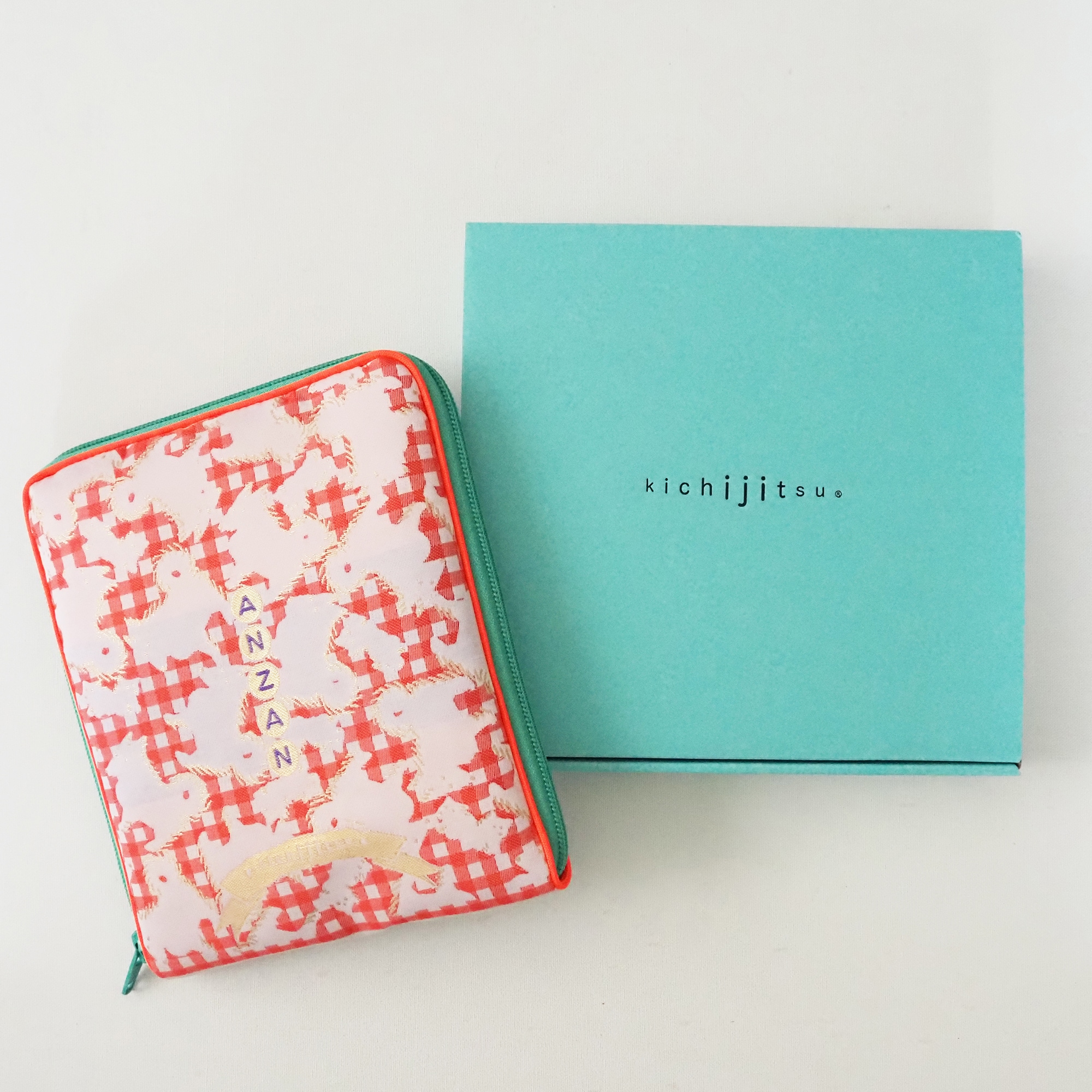 山梨県　光織物の母子手帳ケース「ごきげんぽーち いぬ」