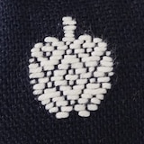 青森県　弘前こぎん研究所のこぎん刺し「ミニがま口 りんご」紺