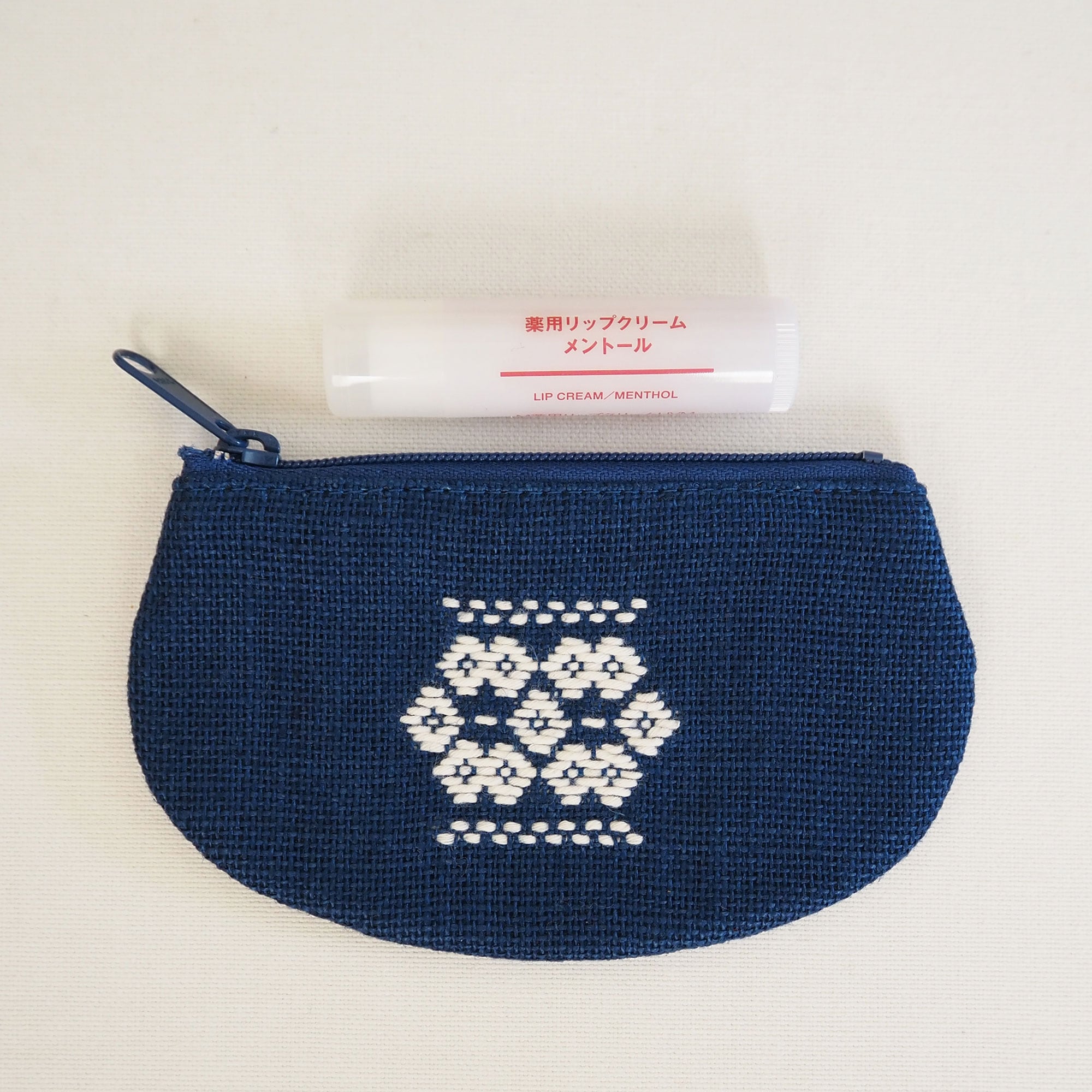 青森県　弘前こぎん研究所のこぎん刺し「丸小銭入」青