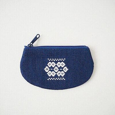 青森県　弘前こぎん研究所のこぎん刺し「丸小銭入」青