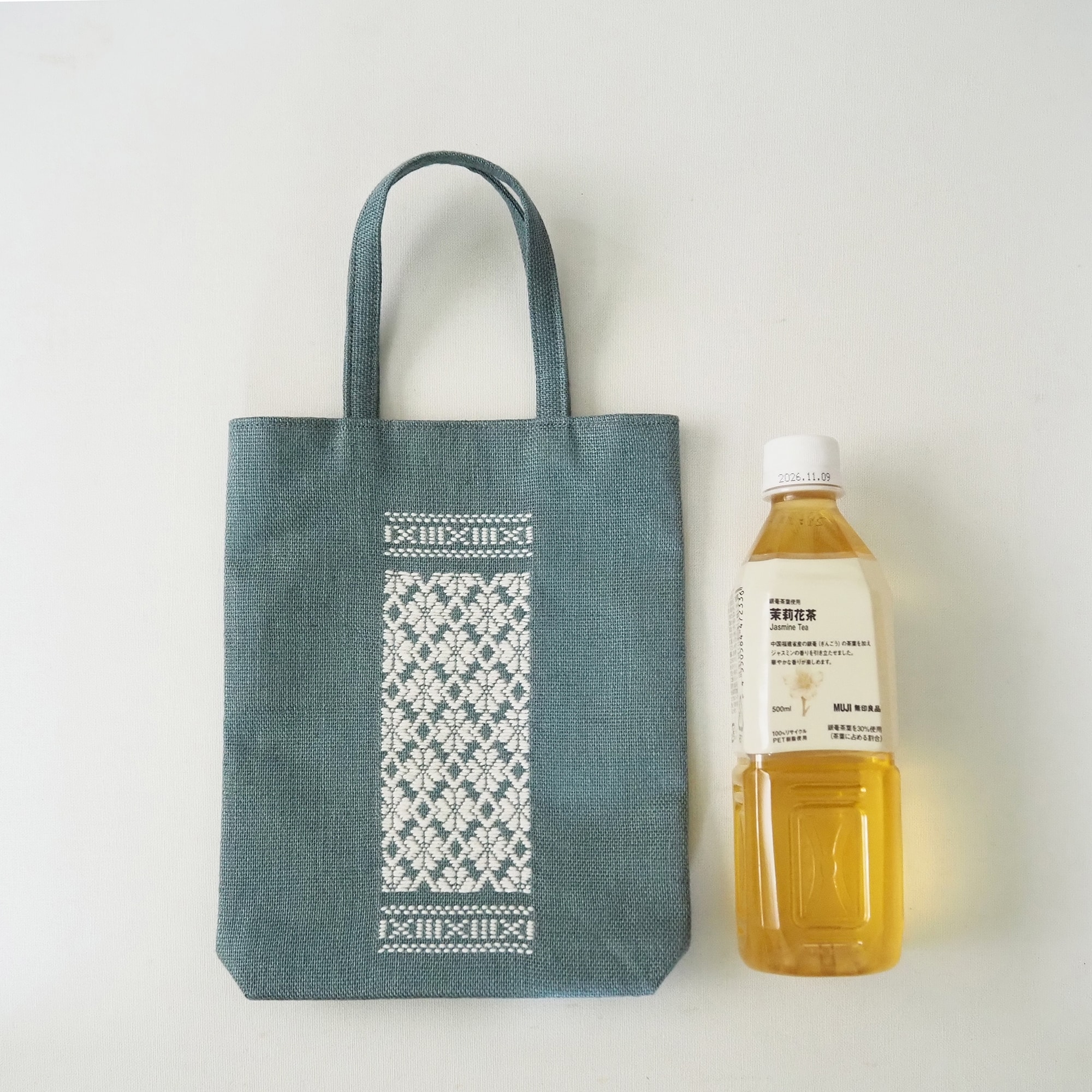 青森県　弘前こぎん研究所のこぎん刺し「手付小袋」緑