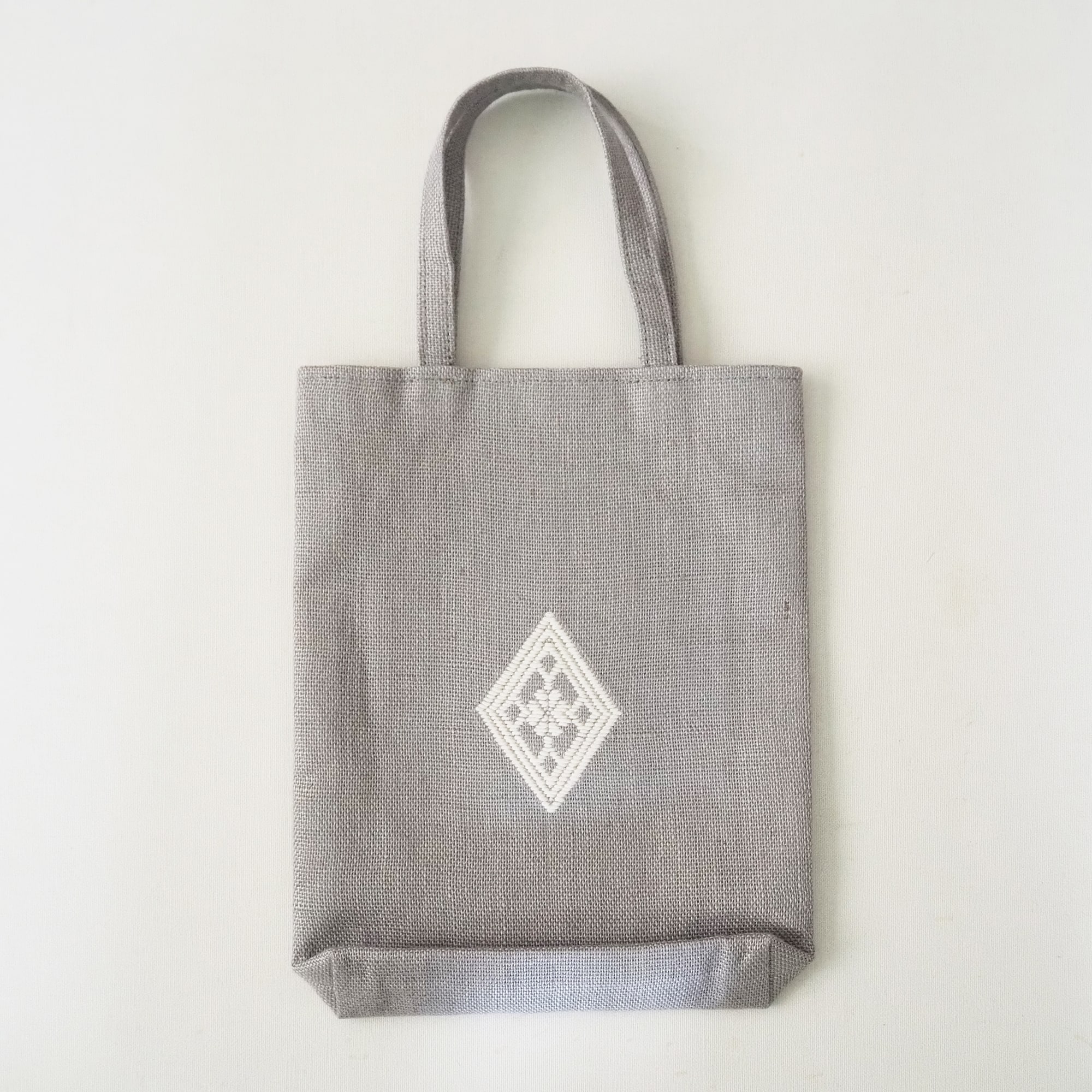 青森県　弘前こぎん研究所のこぎん刺し「手付小袋」グレー