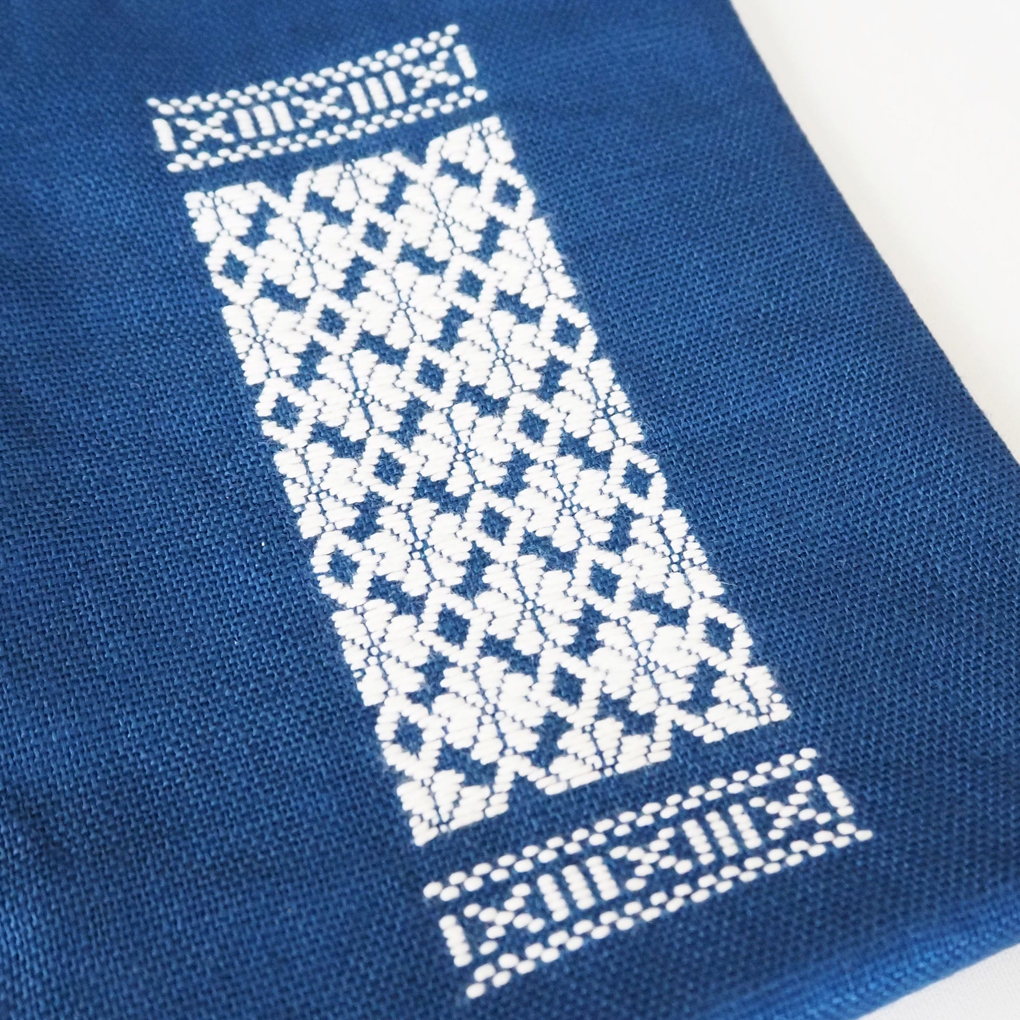 青森県　弘前こぎん研究所のこぎん刺し「手付小袋」青