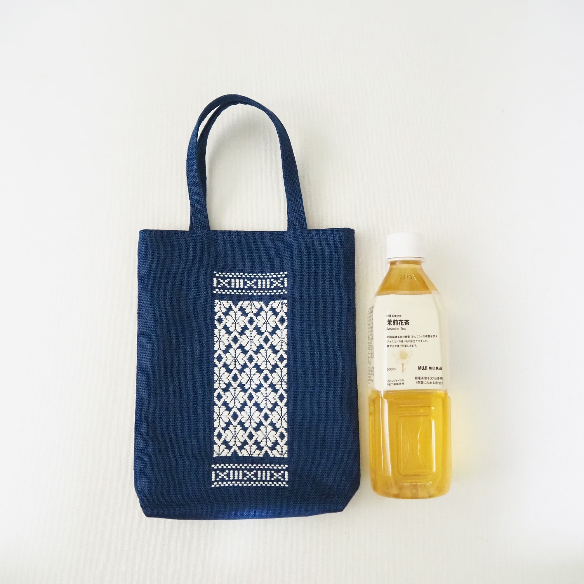 青森県　弘前こぎん研究所のこぎん刺し「手付小袋」青