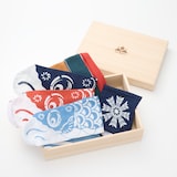 クラフト工房LaManoの「藍と草木の型染鯉のぼり」 