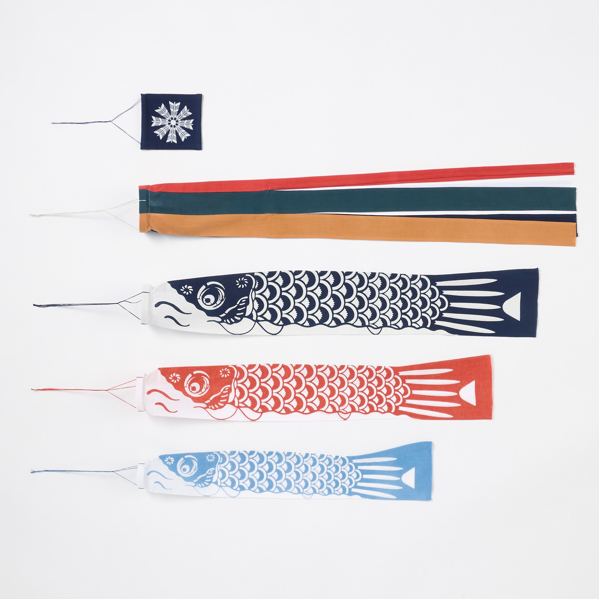 クラフト工房LaManoの「藍と草木の型染鯉のぼり」 