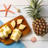 沖縄県産 長浜商店のパイナップル「ピーチパイン」 約１．５ｋｇ（２～３玉入り）