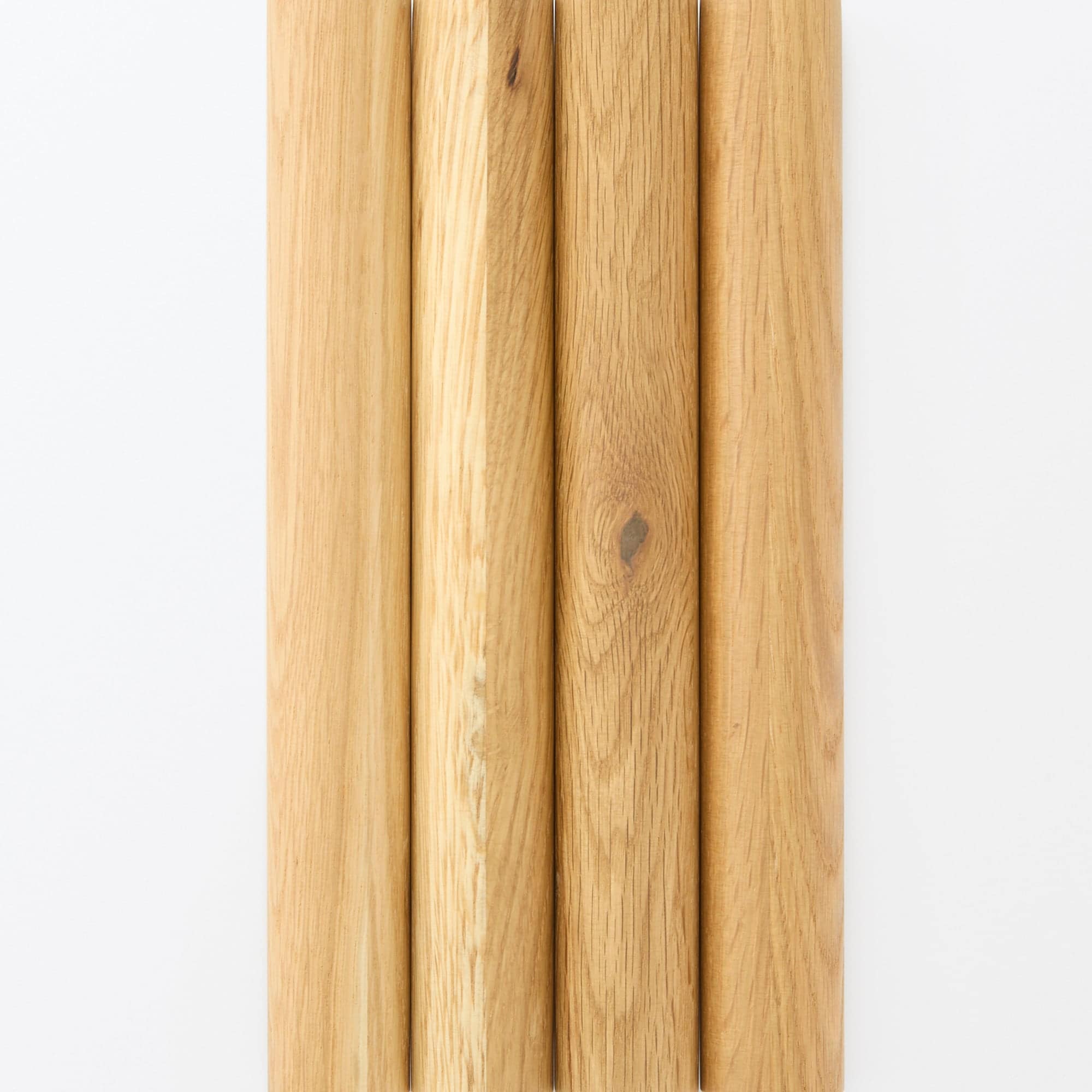 【新古品】手軽に組み立てられる木製シェルフ　棚４段　オーク材突板