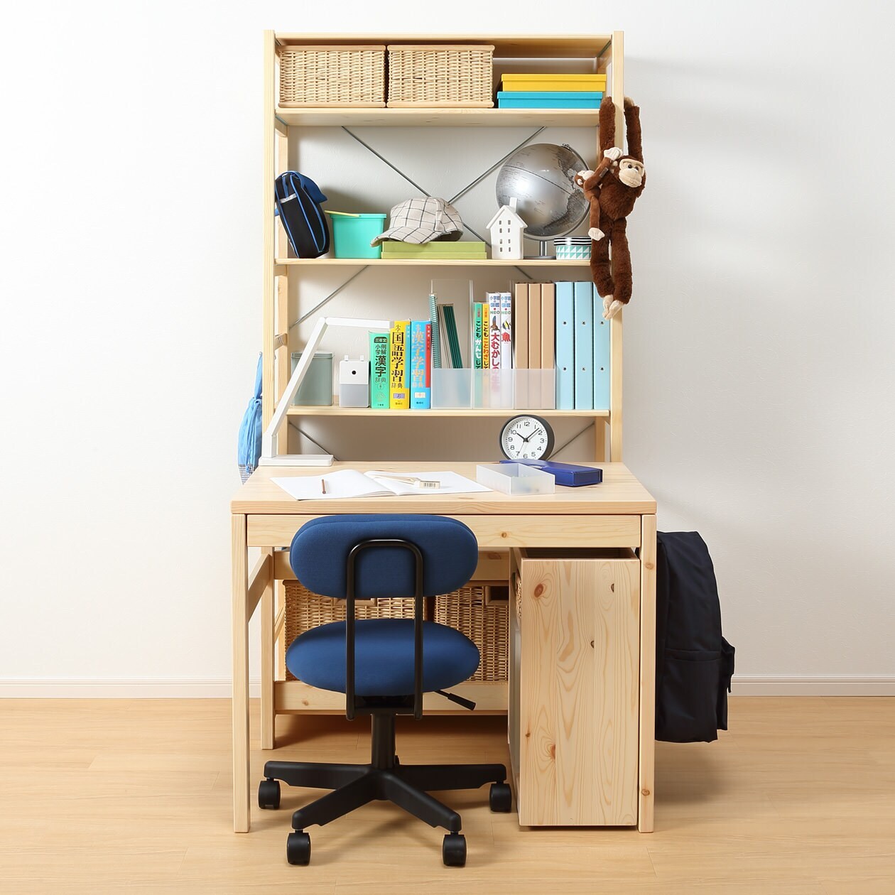 【新古品】パイン材デスク幅８６ｃｍ