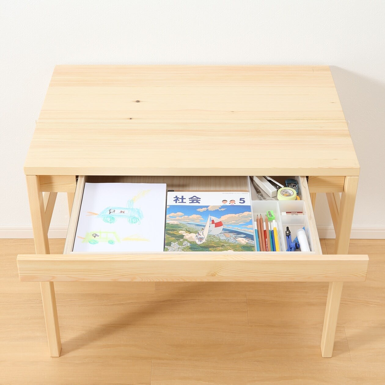 【新古品】パイン材デスク幅８６ｃｍ