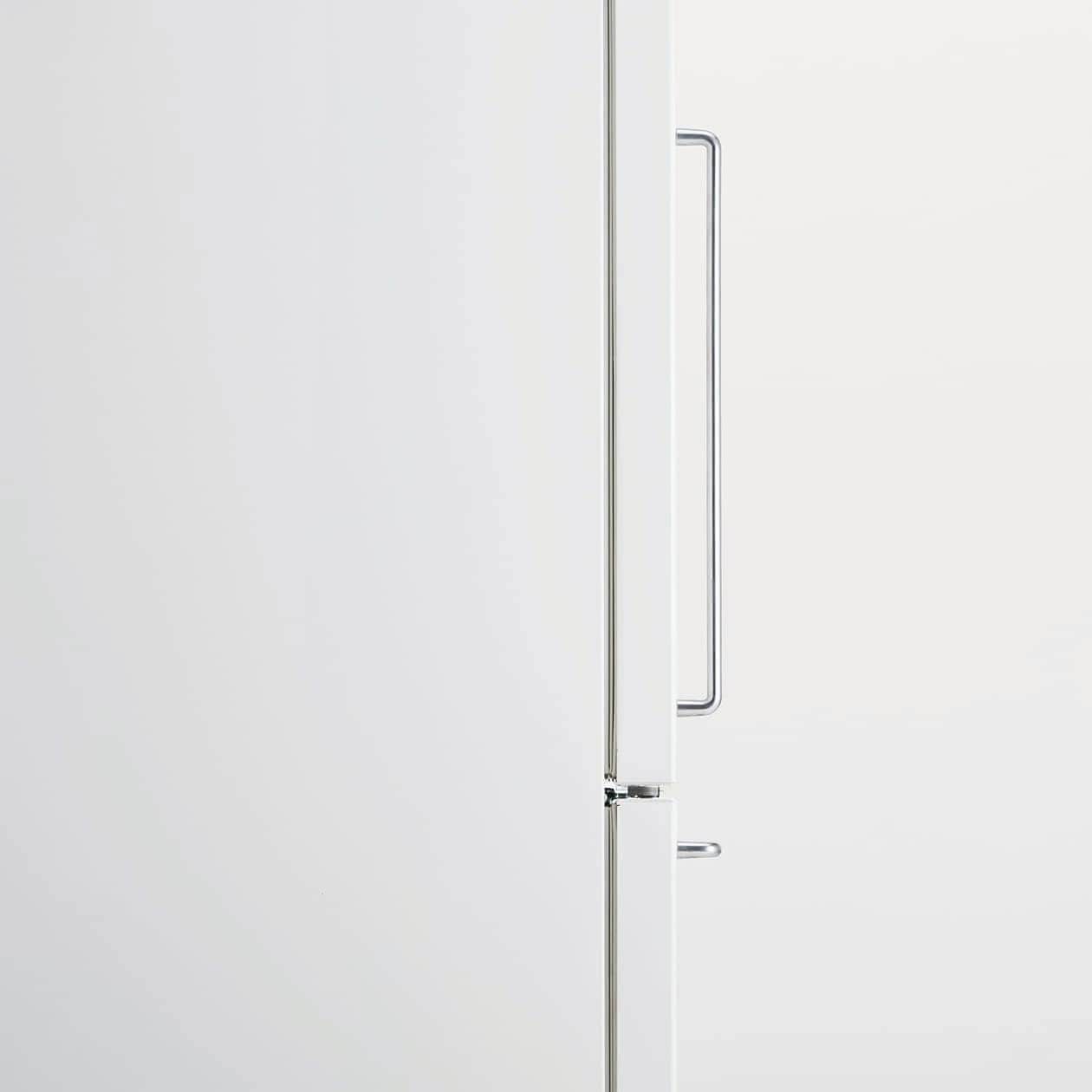【新古品】冷蔵庫　２７２Ｌ