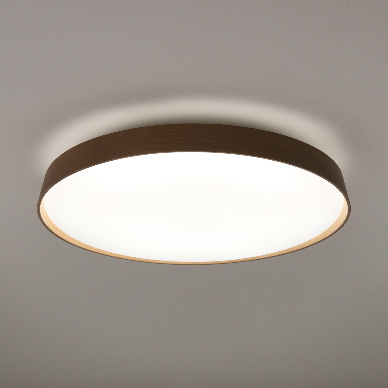 【新古品】ＬＥＤ木製シーリングライト　調光調色機能付　６畳