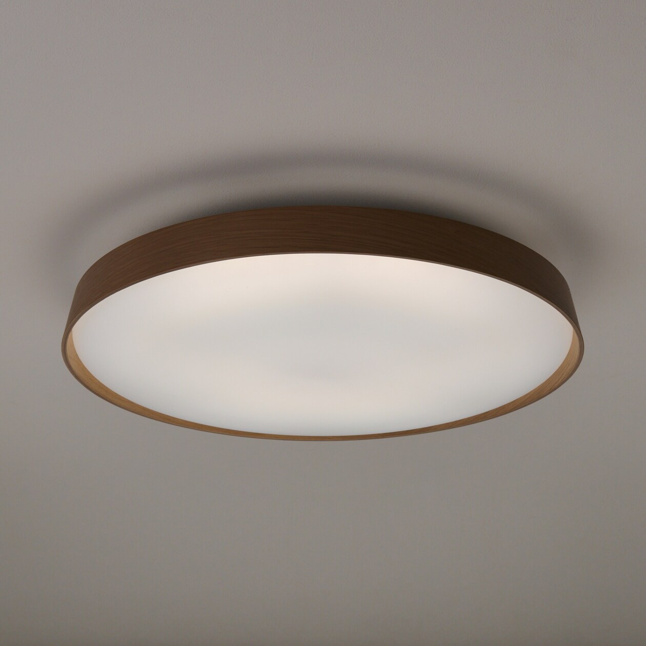 【新古品】ＬＥＤ木製シーリングライト　調光調色機能付　６畳