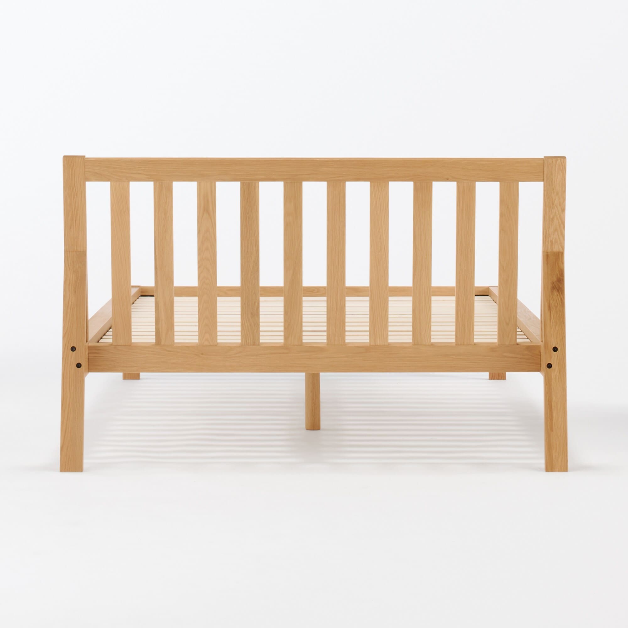 【新古品】もたれかかれる木製ベッド　オーク材突板　セミダブル