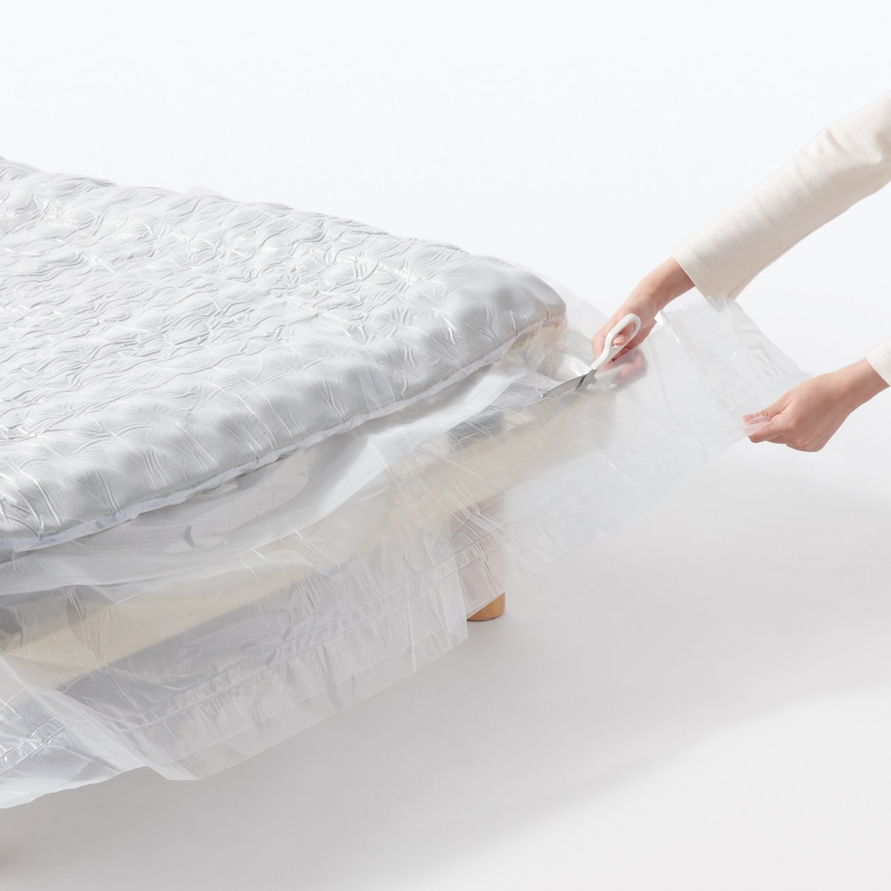 【新古品】脚付マットレス　ポケットコイル　（洗えるカバー　組み立て仕様）スモール