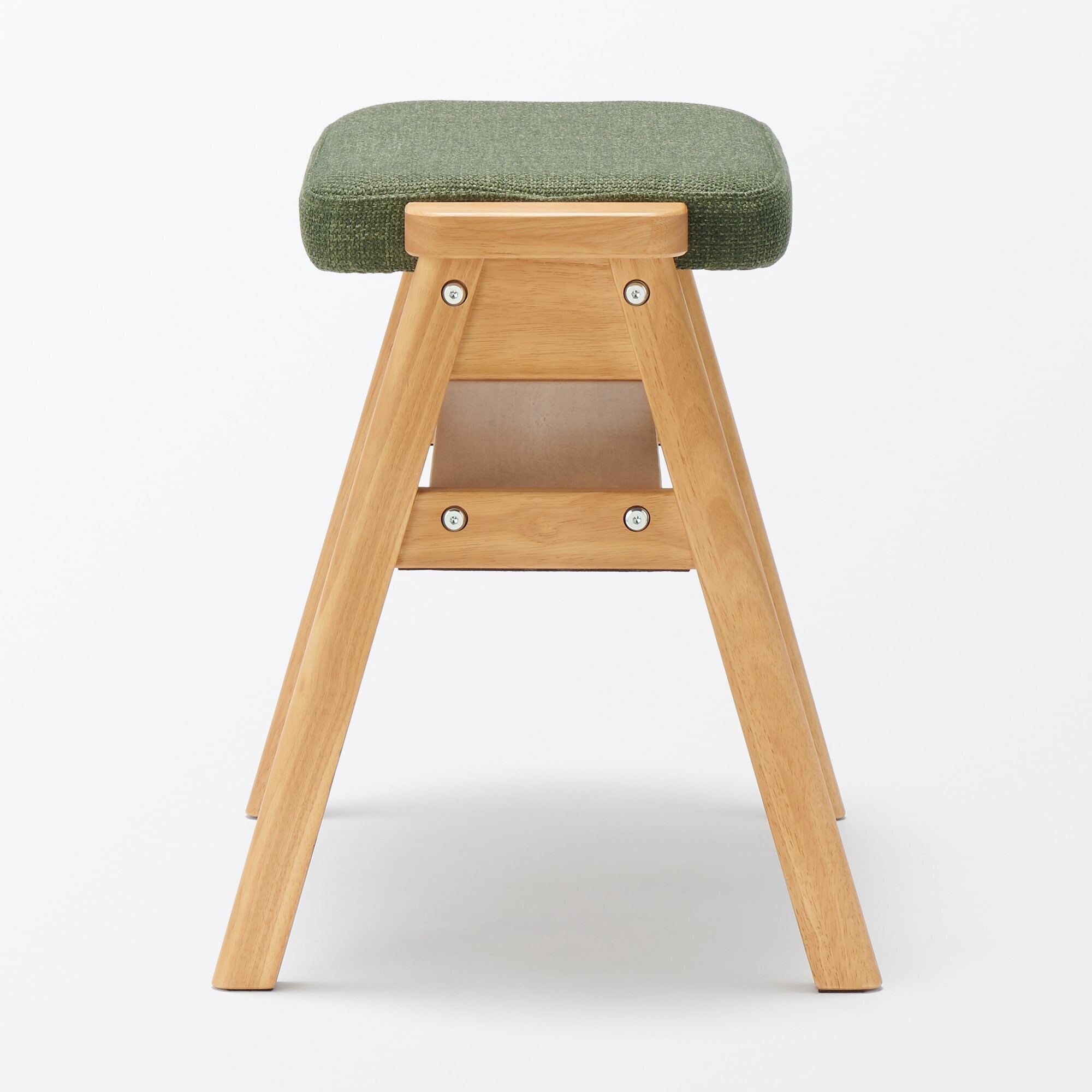 【新古品】再生ポリエステル混　木製スタッキングスツール　グリーン