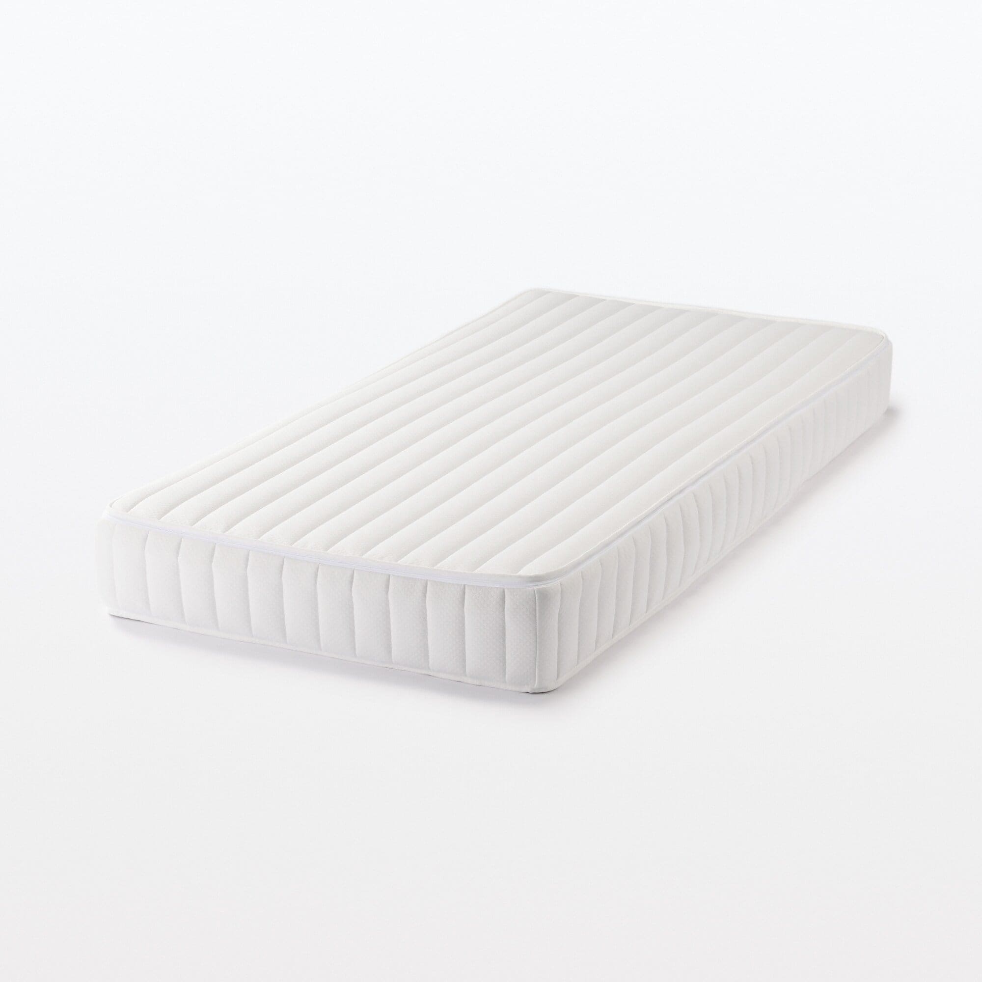 新古品】寝返りしやすく通気性のよいマットレス 超高密度ポケット