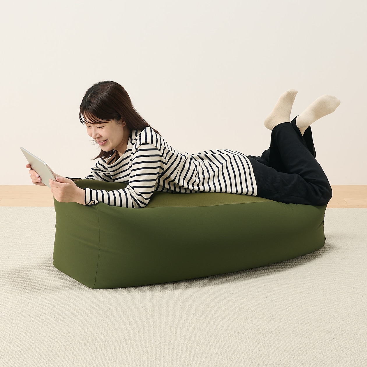 【新古品】体にフィットするソファ　長方形　本体