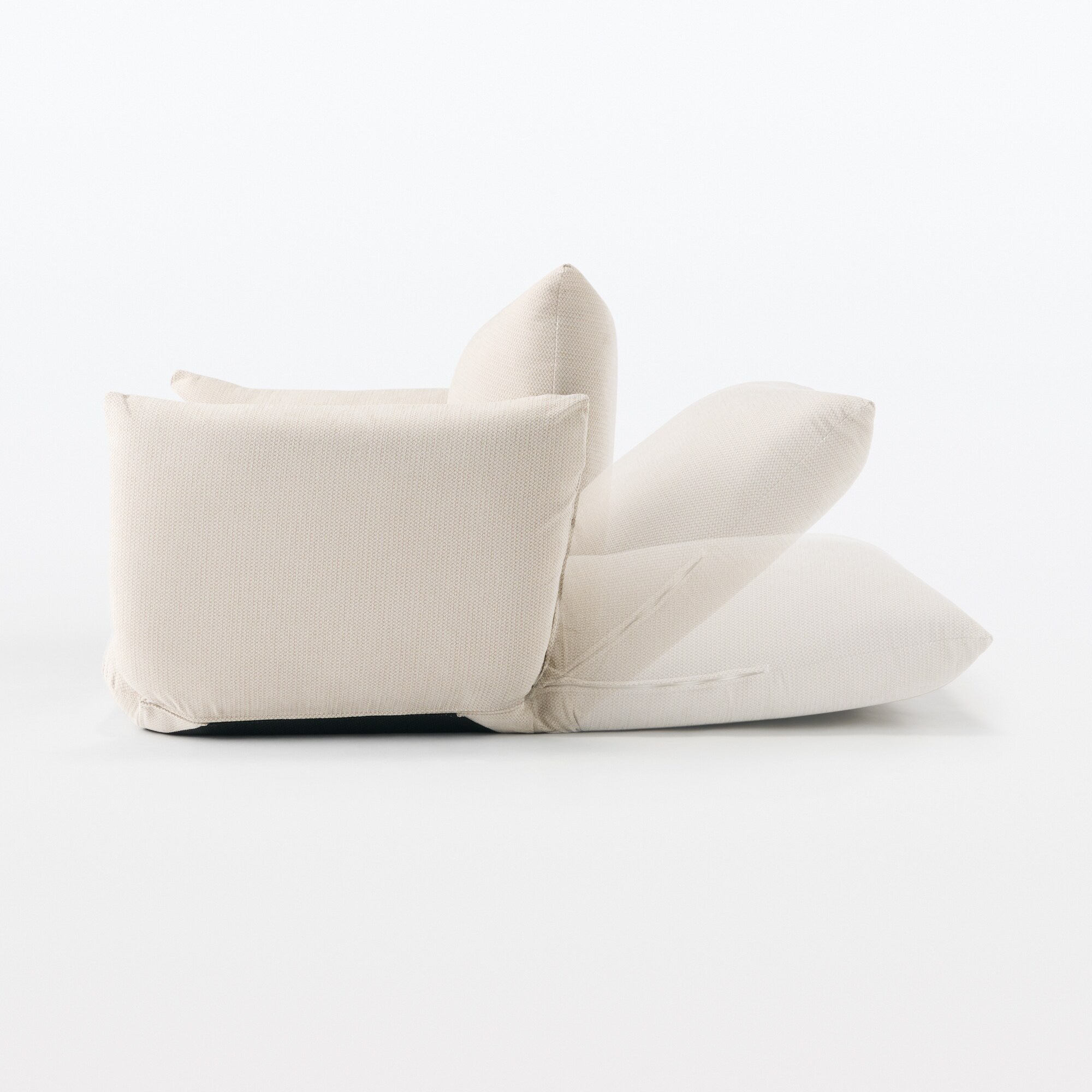 【新古品】リクライニング　フロアソファ　１シーター　ベージュ