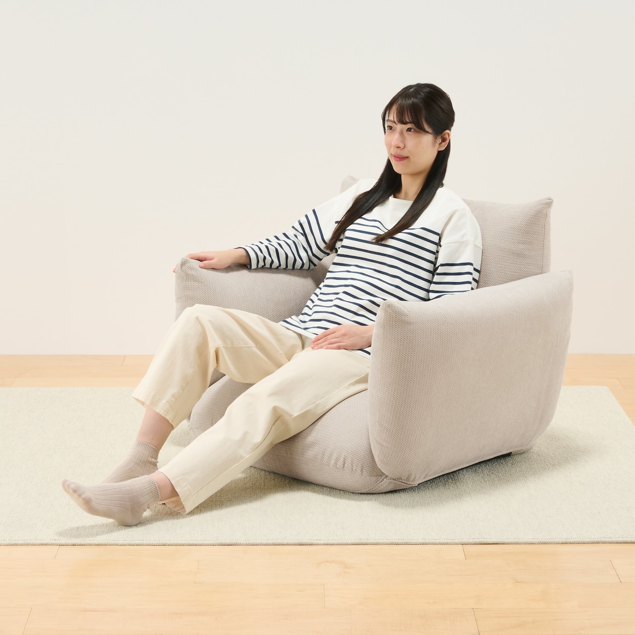 【新古品】リクライニング　フロアソファ　１シーター　ピンク