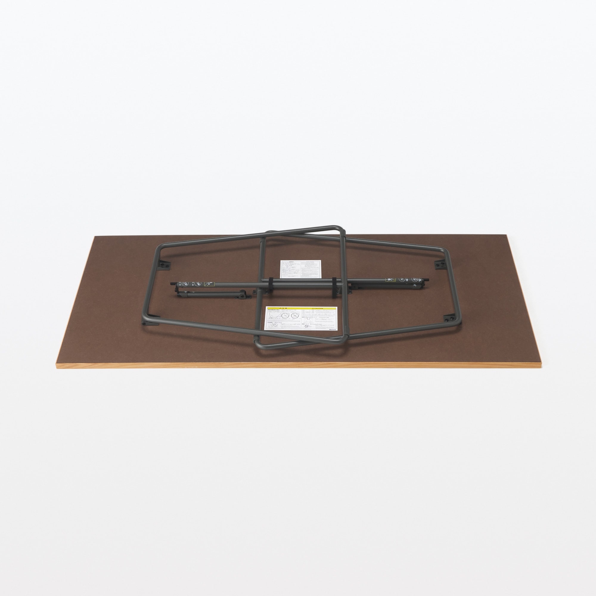 【新古品】木製折りたたみテーブル