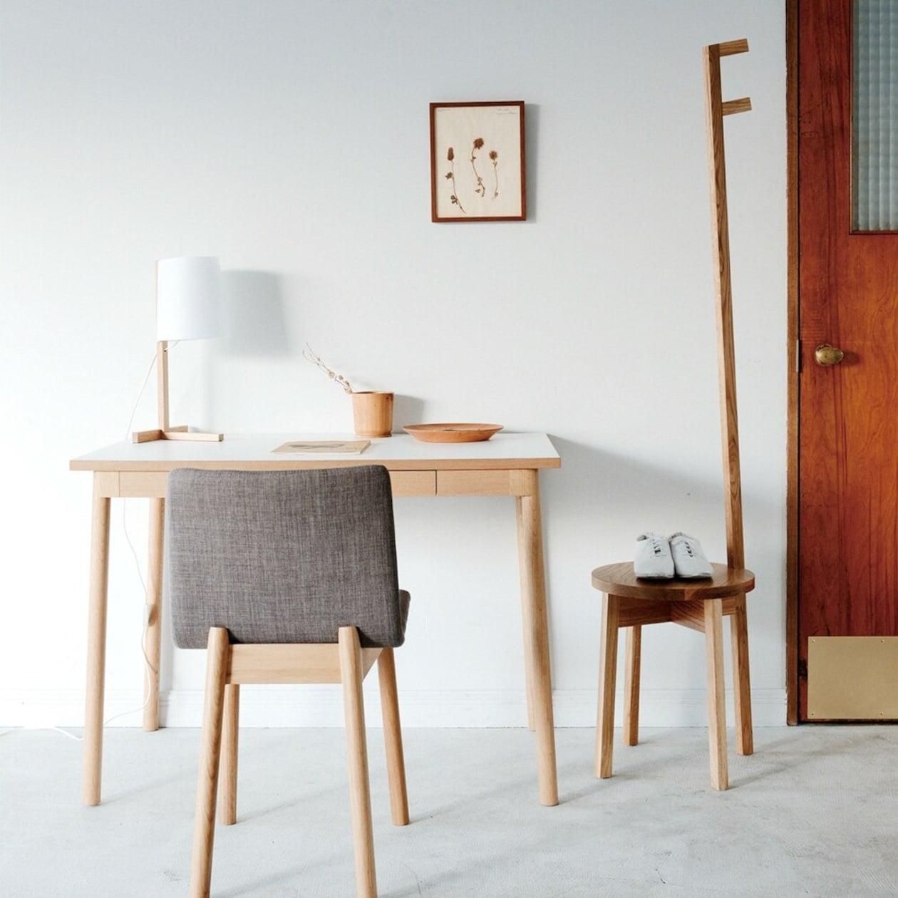 【新古品】［ＩＤＥＥ］ＳＴＩＬＴ　ＣＨＡＩＲ　ＧＲＡＹ