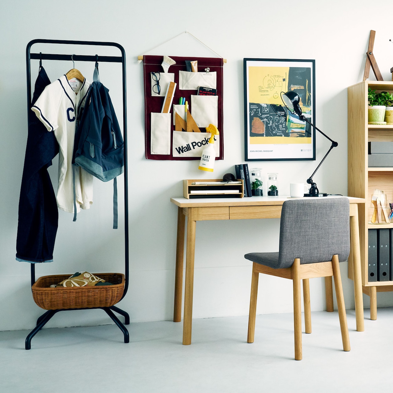 【新古品】［ＩＤＥＥ］ＳＴＩＬＴ　ＣＨＡＩＲ　ＧＲＡＹ