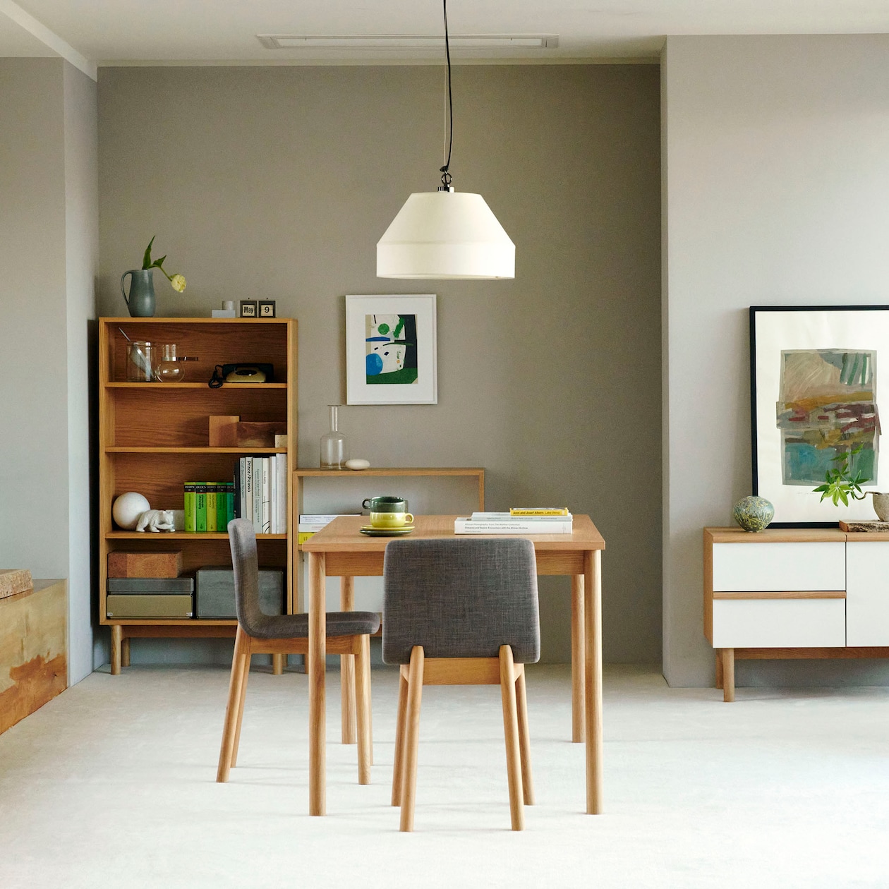 【新古品】［ＩＤＥＥ］ＳＴＩＬＴ　ＣＨＡＩＲ　ＧＲＡＹ