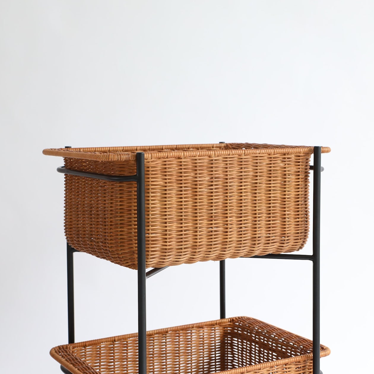 【新古品】［ＩＤＥＥ］ＷＡＬＬＡＢＹ　ＢＡＳＫＥＴ　ＳＴＡＮＤ　Ｂｌａｃｋ