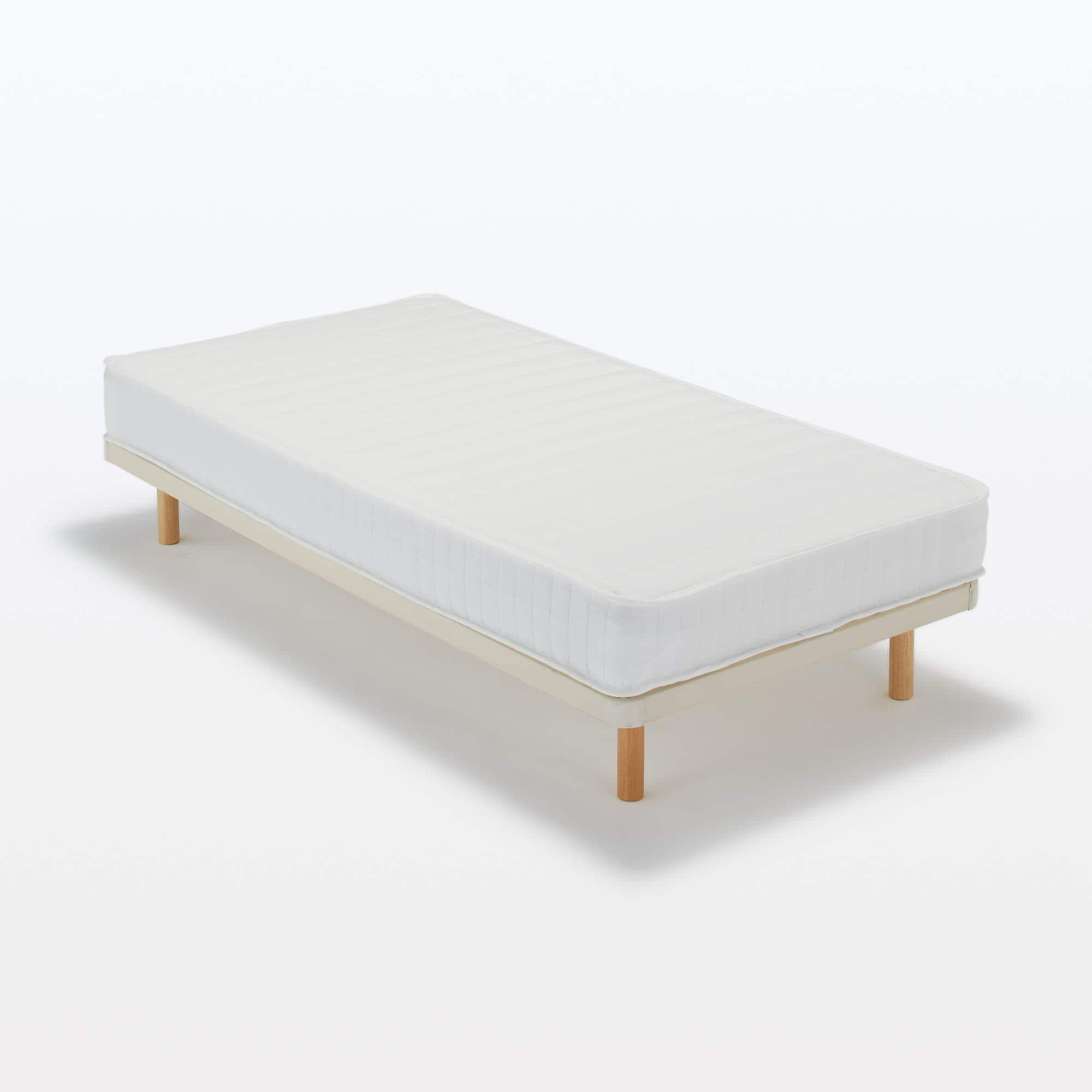 【中古品】スチールベッドフレーム＋木製脚２０ｃｍ