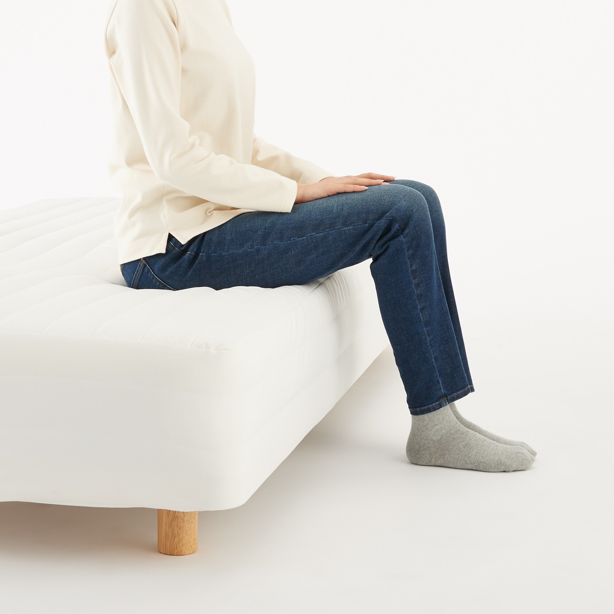 【中古品】脚付マットレス・高密度ポケットコイル・シングル（洗えるカバー）