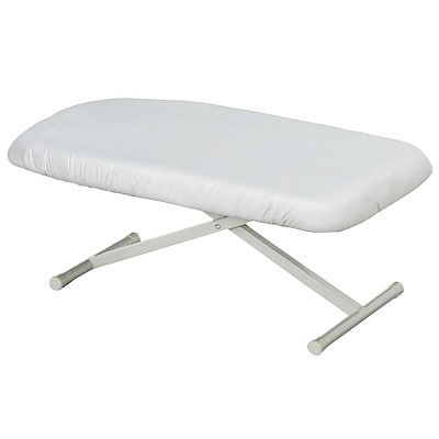 ボタンプレス機能付き　アイロン台　