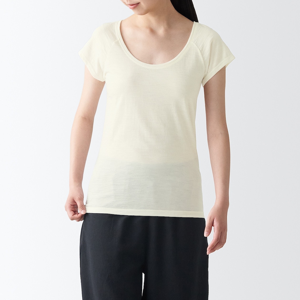 脇に縫い目のない ウールフレンチスリーブＴシャツ 婦人ＸＬ・オフ白 | インナートップス（キャミソール・タンクトップ） | 婦人・レディース 通販 |  無印良品