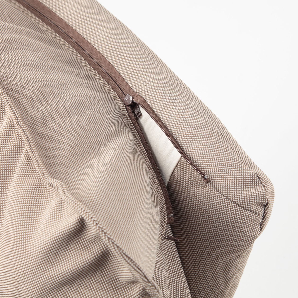 ハイバックリクライニングソファ・ポリエステル平織／グレーベージュ・１シーター