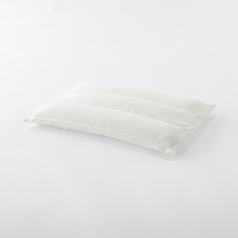 頭を支える沈み込み過ぎない洗えるパイプまくら 43×63cm | 無印良品