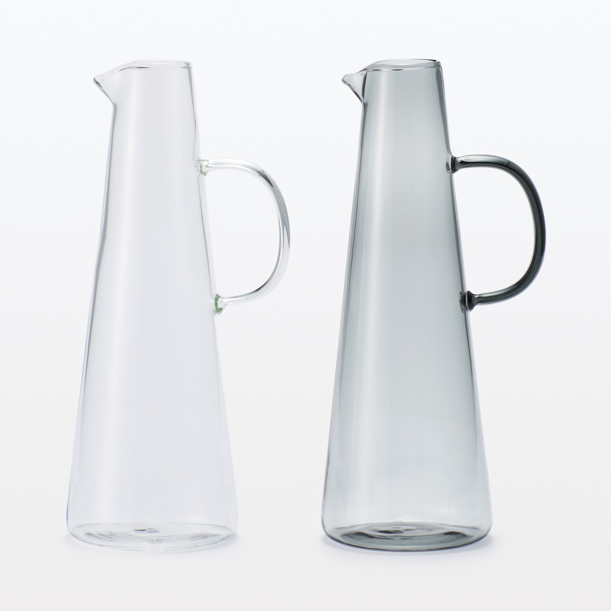 ガラス器　ピッチャー型