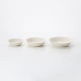 磁器ベージュ鉢・大