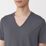 紳士　脇に縫い目のない　なめらか　Ｖネック半袖Ｔシャツ