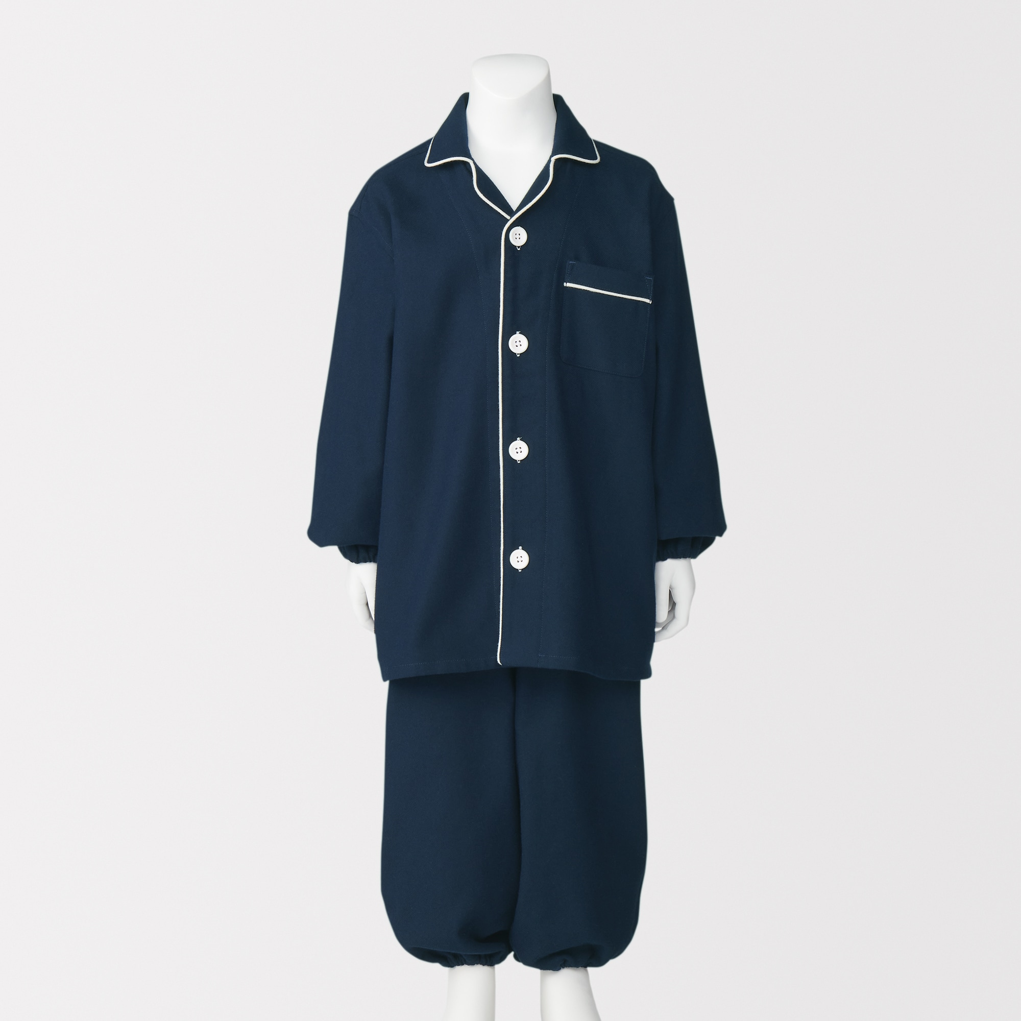 キッズ　脇に縫い目のない　フランネル　長袖パジャマ