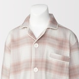 キッズ　脇に縫い目のない　フランネル　長袖パジャマ