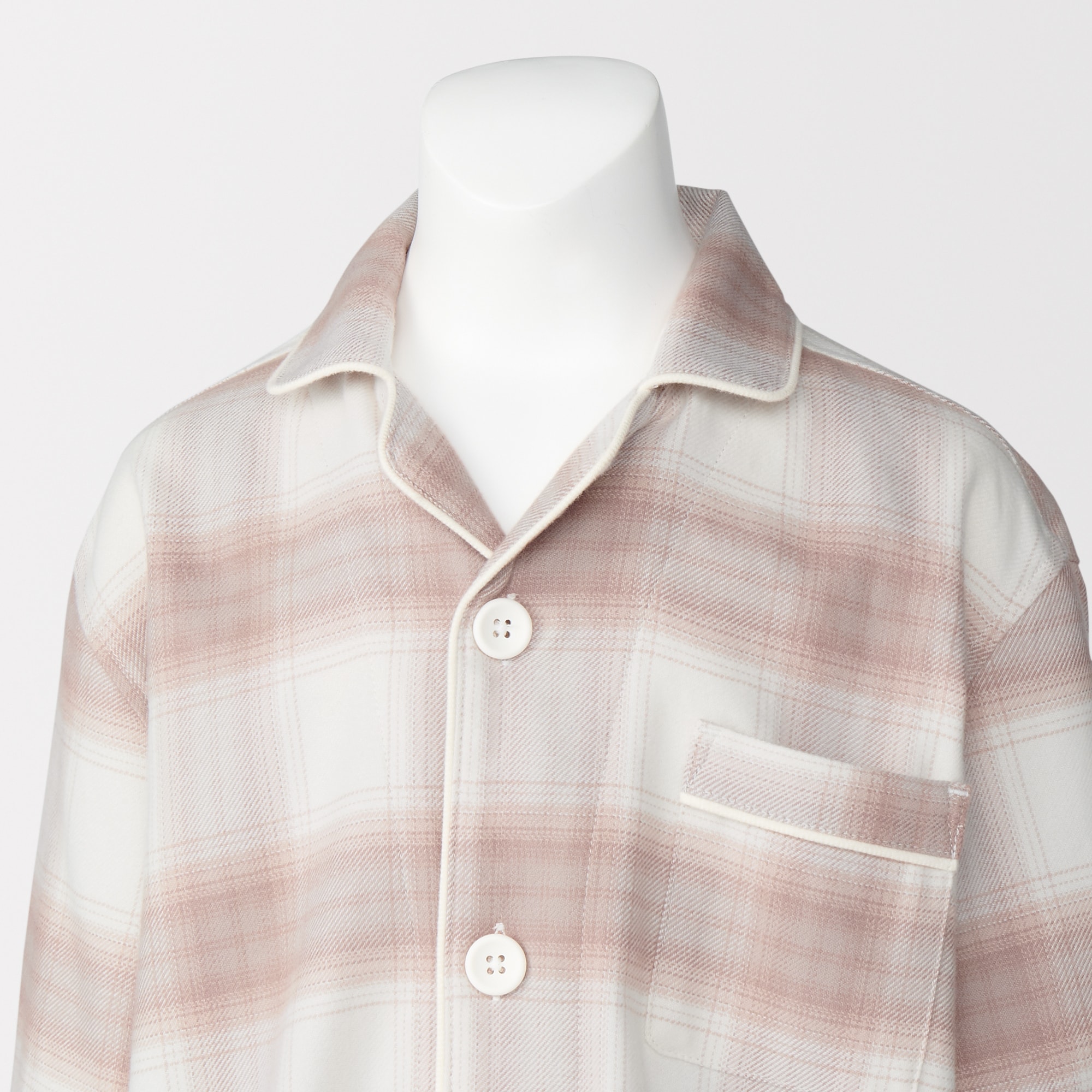 キッズ　脇に縫い目のない　フランネル　長袖パジャマ