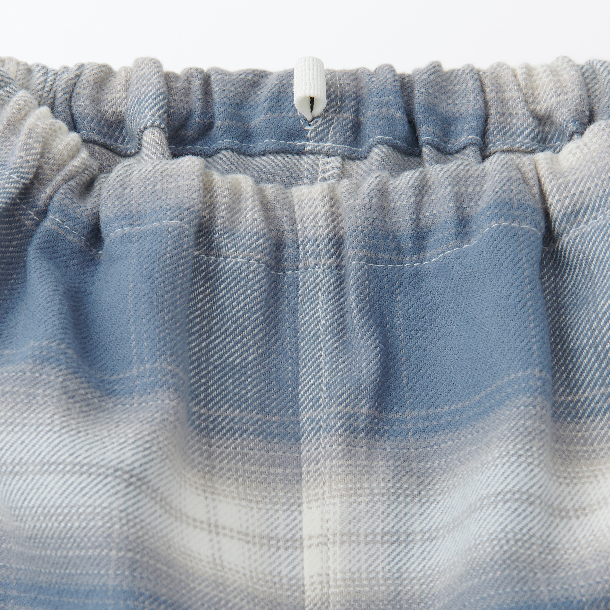 ベビー　脇に縫い目のない　フランネル　お着替えパジャマ