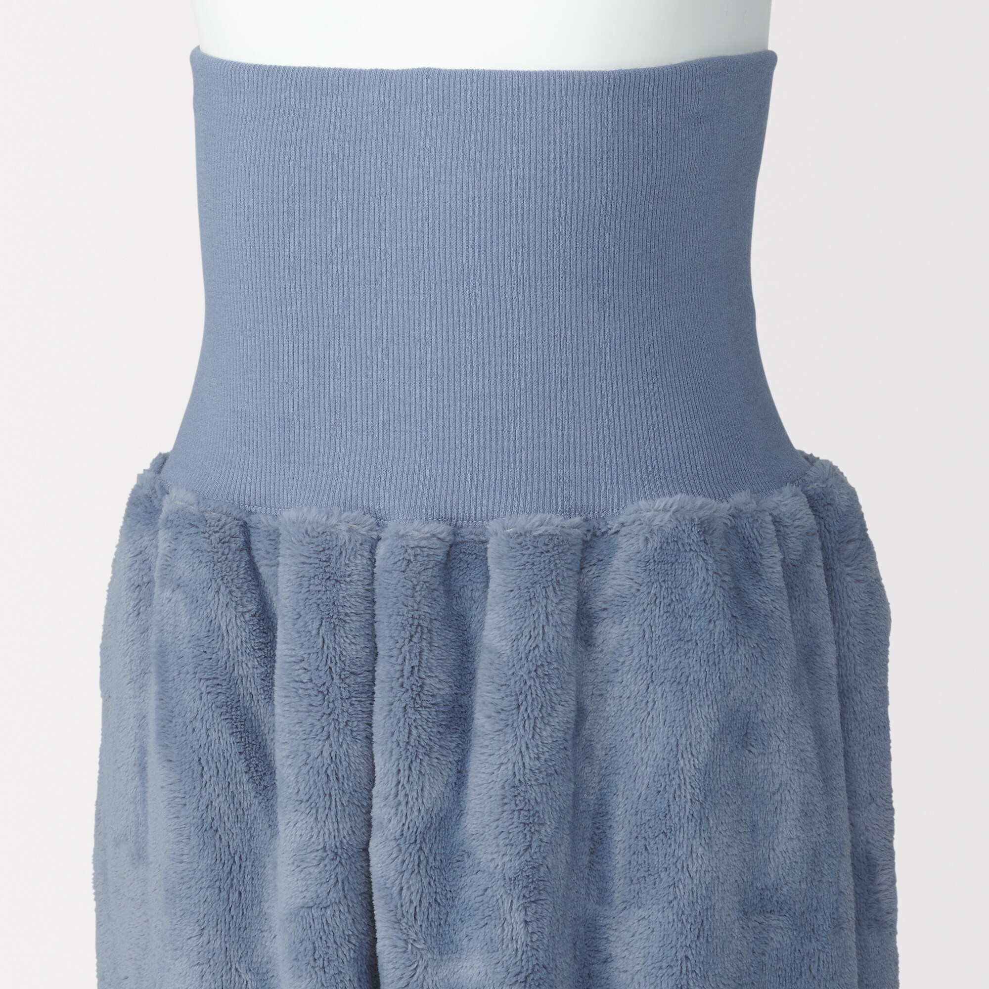 キッズ　着る毛布　腹巻付き長袖パジャマ