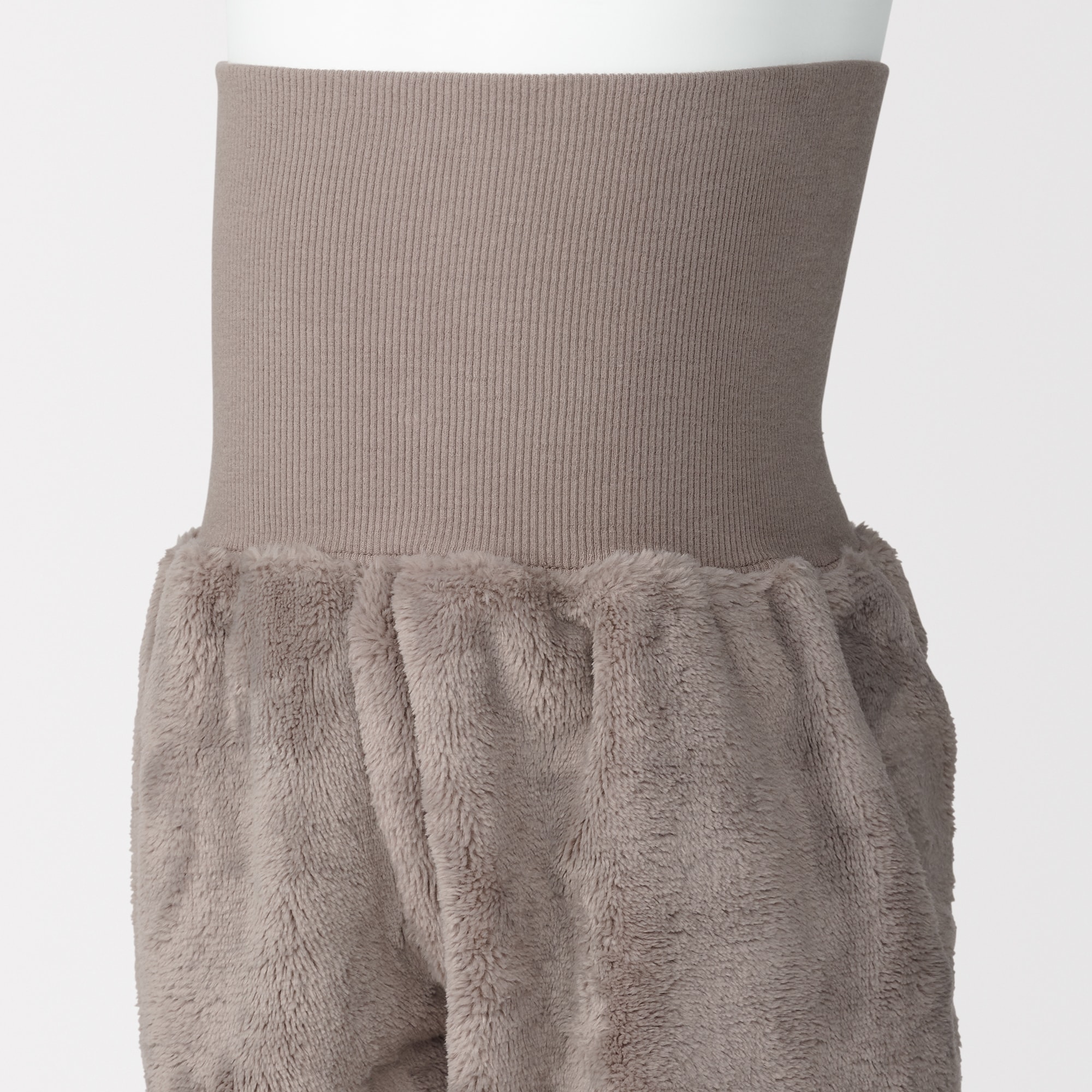 ベビー　着る毛布　腹巻付きお着替えパジャマ