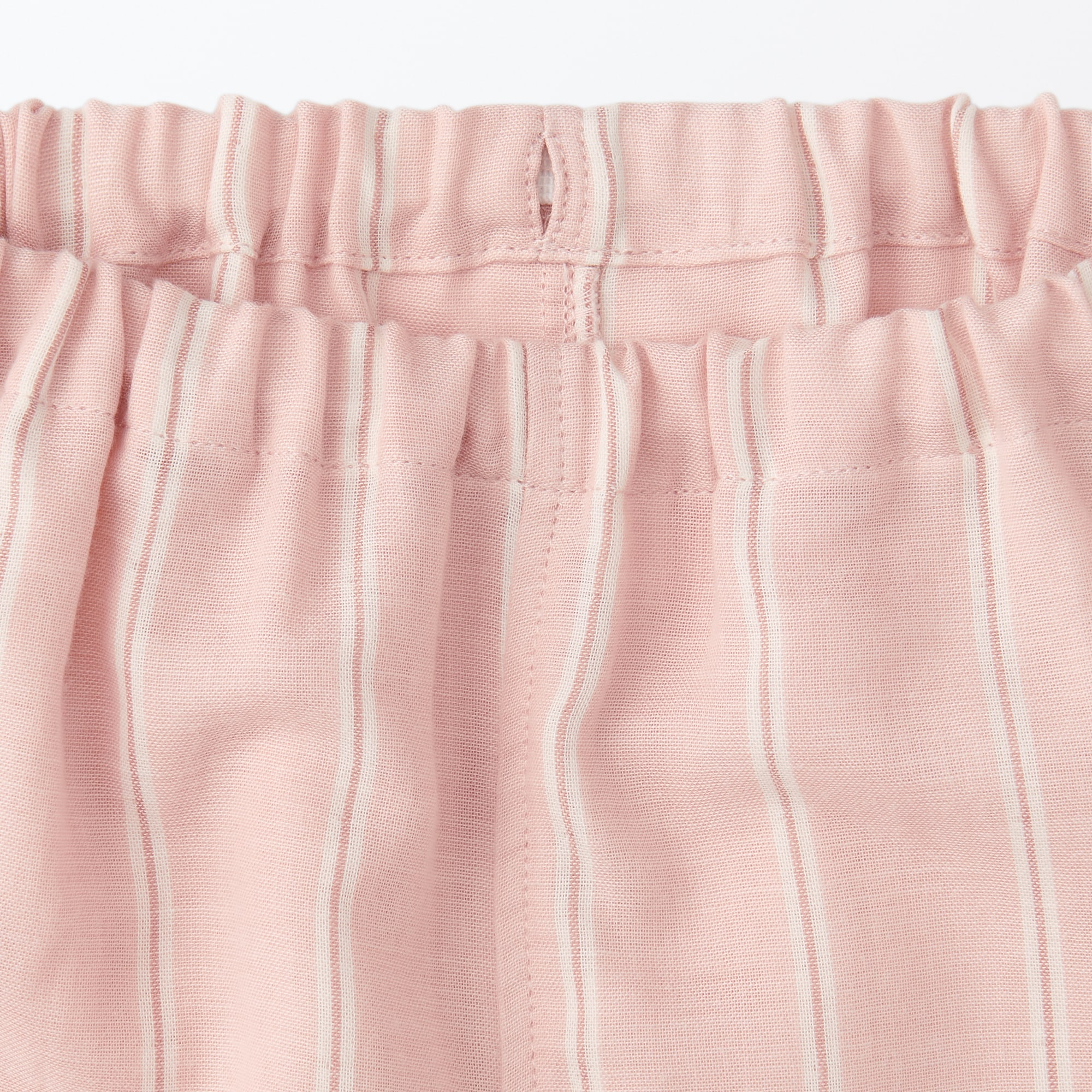 ベビー　脇に縫い目のない　二重ガーゼお着替えパジャマ