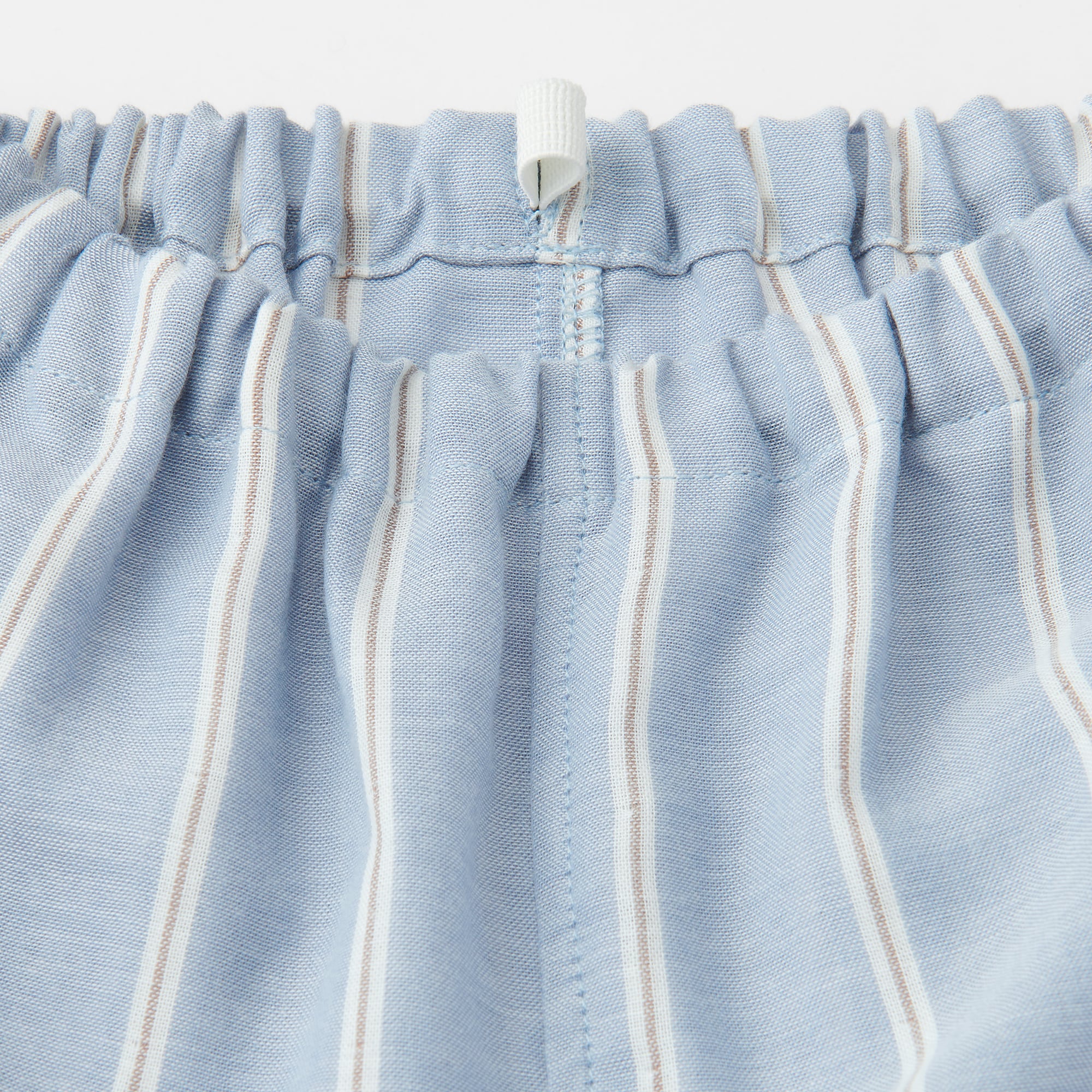 ベビー　脇に縫い目のない　二重ガーゼお着替えパジャマ