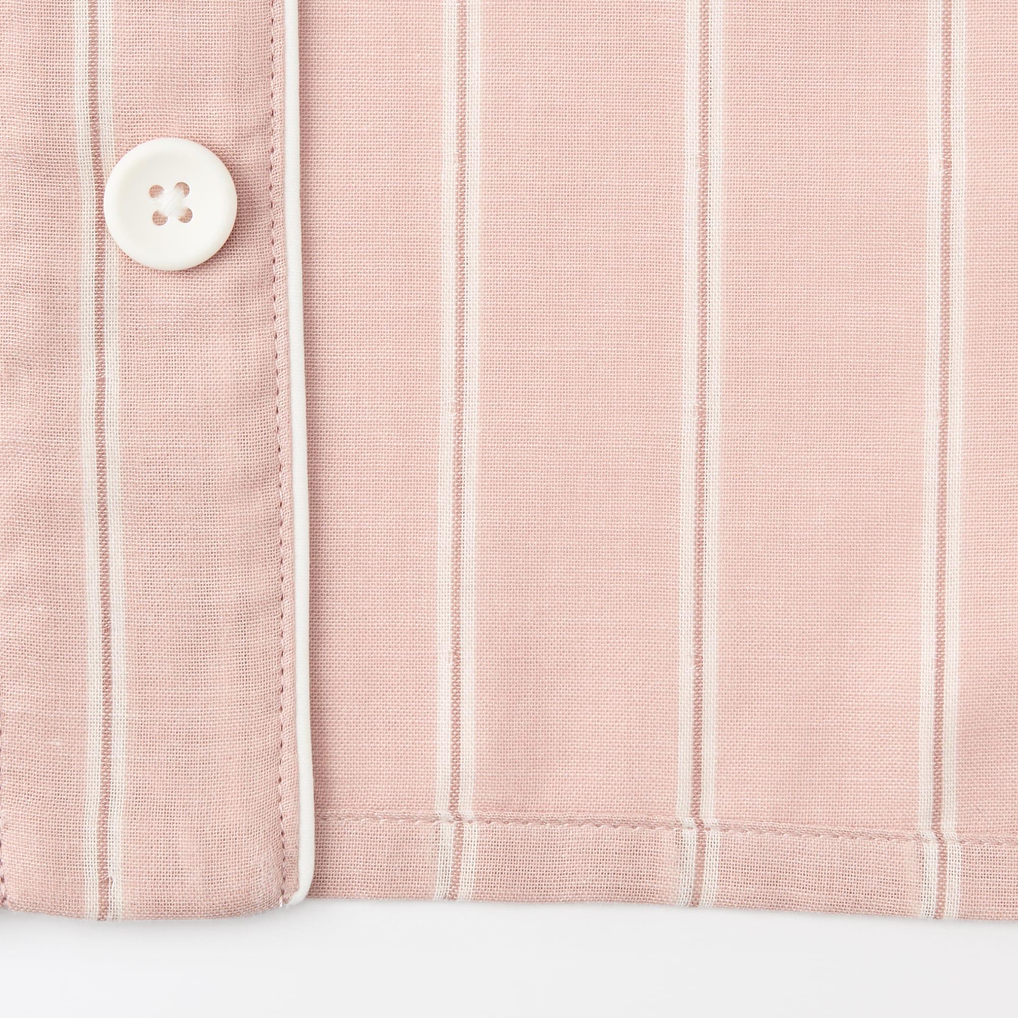 キッズ　脇に縫い目のない　二重ガーゼ長袖パジャマ