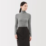 婦人　洗えるウールハイゲージリブタートルネックセーター