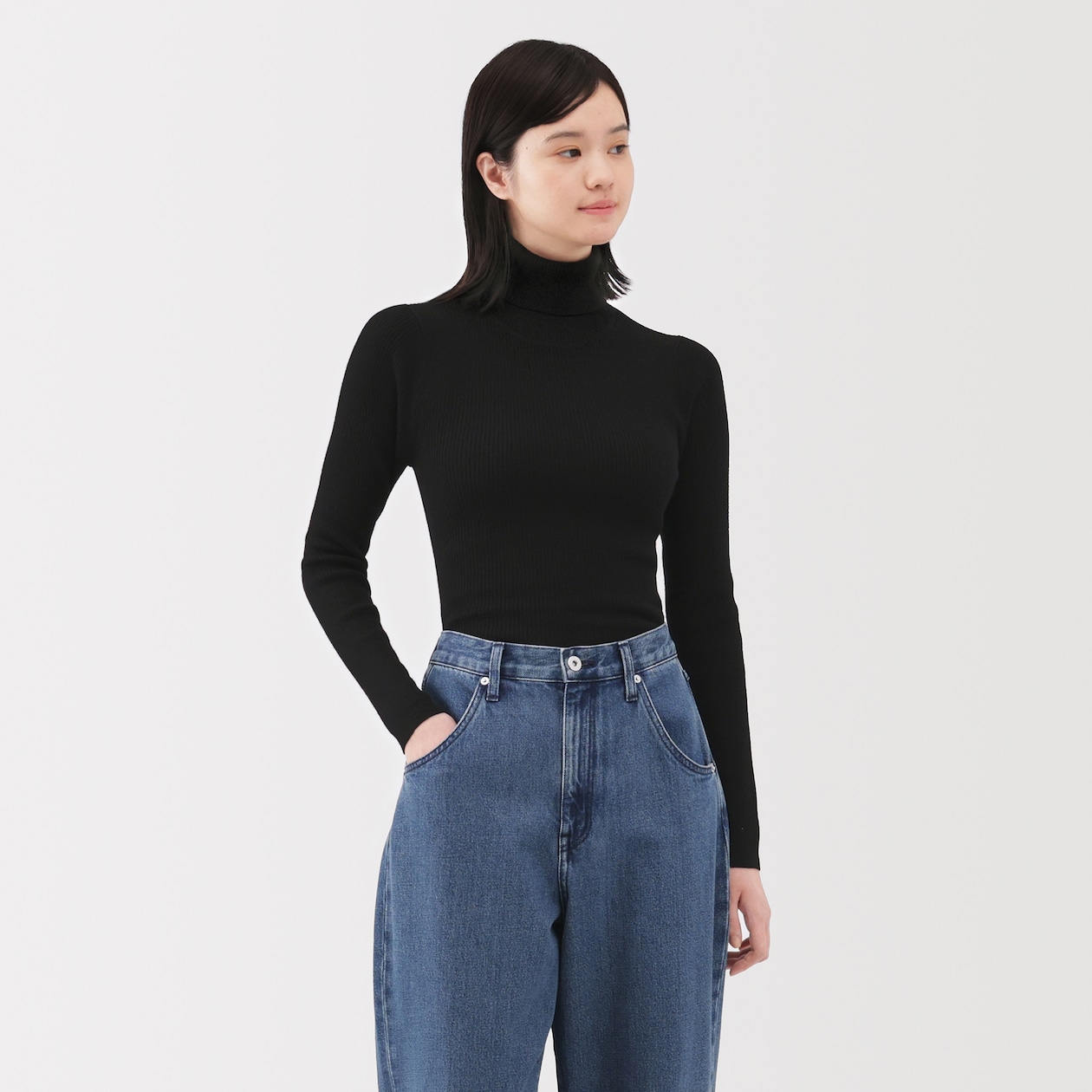 婦人　洗えるウールハイゲージリブタートルネックセーター