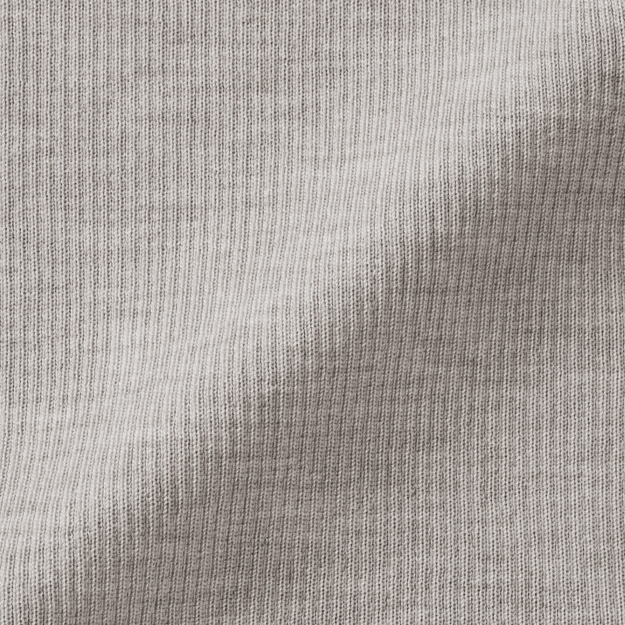 婦人　洗えるウールハイゲージリブタートルネックセーター